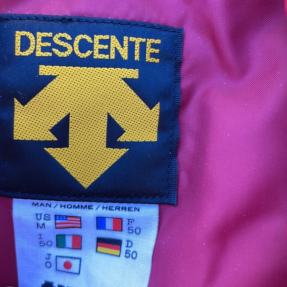 Vintage 90s DESCENTE red padded vest retro size M LKNW! B74 - Picture 2 of 8